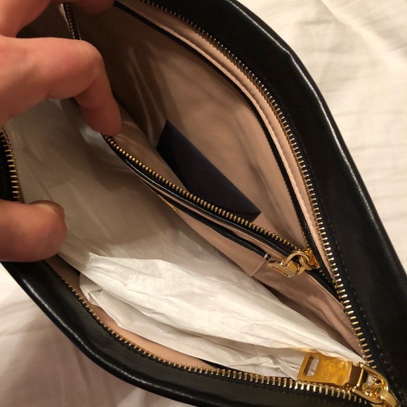 Authentic Prada clutch with lips appliqué - Picture 7 of 7